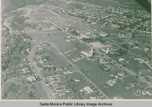 Aerial view of downtown Pacific Palisades looking north, April 5, 1947
