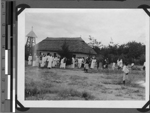 Usoke's church and congregation, Usoke, Unyamwezi, Tanzania