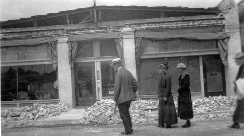 Furniture store after 1920 Inglewood earthquake