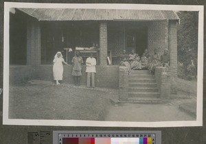 Patients and staff at the dispensary, Domasi, Malawi, ca.1926
