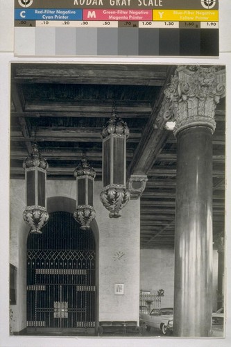 Packard showroom, San Francisco, 1926 (with John H. Powers and John Ahnden) [interior, view of hanging lamps and column]