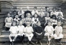 Mill Valley elementary school class, school, date and grade are unknown