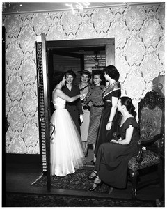 Junior Guild of Los Angeles girls tea, 1952