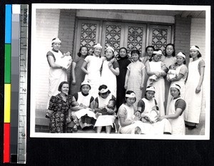 School founder with future midwives, Sichuan, China, ca.1939-1940