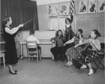 Old Mill School music class being conducted by Eileen Schroeder, 1950's