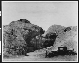 View of "Piedras Pintada", or painted rock in the valley of the Carrizo Plains in San Luis Obispo County, July 1938