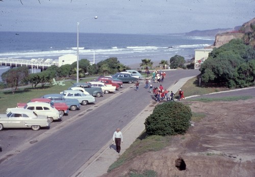 Visiting school children walking along the campus of Scripps Institution of Oceanography. March 1958