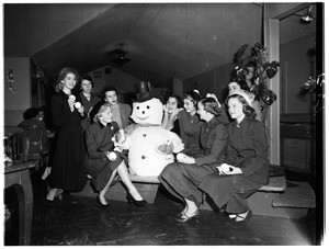 Assistance League Mannequins group luncheon, 1951