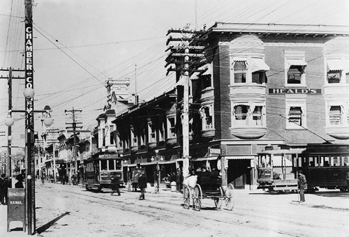 Streetcars of Union Traction Company on Pacific Avenue