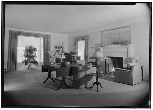 Garland, Judy, residence. Living room