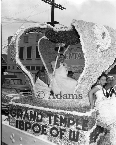 Grand Temple float in parade, Los Angeles, 1956