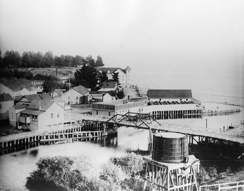 A panoramic view of Capitola, with Hotel Capitola