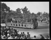 "Festival Days in Flowers" float in the Tournament of Roses Parade, Pasadena, 1930