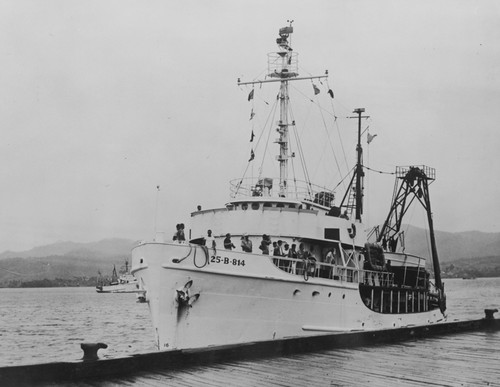 R/V Spencer F. Baird docked at the pier with R/V Horizon behind (left), Suva, Fiji