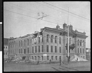 View of an unidentified building damaged by the 1906 earthquake in San Jose, April, 1906