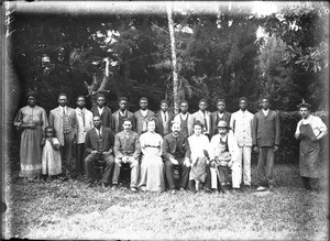 Teachers and students of Lemana Training Institution, Lemana, Limpopo, South Africa, ca. 1906-1907