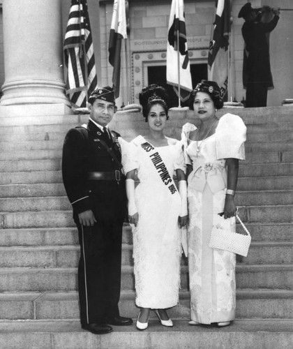 Miss Philippines at City Hall