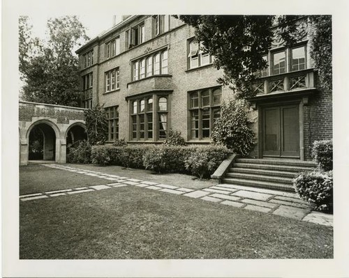 Berkeley Baptist Divinity School (built 1918)
