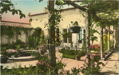 Court, La Venta Inn, Palos Verdes Estates, California
