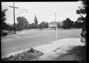 Intersection, West 4th Street & South Commonwealth Avenue, Hollywood City Dye Works, Ida L. Johnson - Injured, Alhambra, CA, 1931