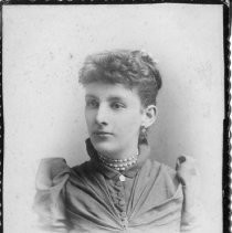 Portrait of Alice Klees Dailey of Sonoma, who was born in Sacramento about 1863