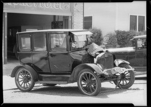 Ford sedan, John Hamilton, assured, motorcycle, James Benta, owner, Southern California, 1932