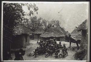 Children in the compound of the chief in Ba