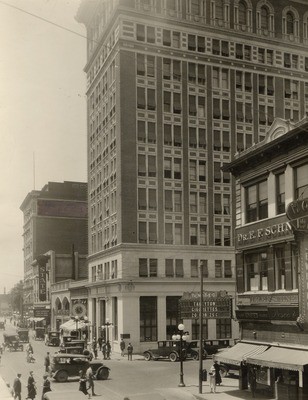 Stockton - Streets - c.1930 - 1939: Main St. and Sutter St., Dr. E. F. Schneider office