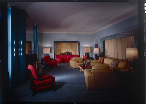 [Unidentified living rooms]