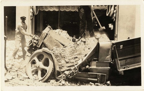 Santa Barbara 1925 Earthquake damage - demolished car on State Street