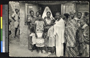 Women line up at the dispensary, Kahemba Mission, Congo, ca.1920-1940