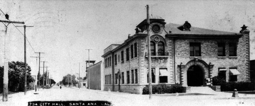 Santa Ana City Hall