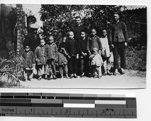 Fr. Dietz with "his boys" at Dongzhen, China, 1925