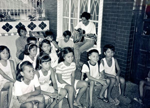 Fra volontør Karin Brandholts arbejde med børnehaveklasse i Tondo, et slumområde i Manila, 1992