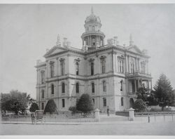 Sonoma County Courthouse in Santa Rosa, California, about 1904