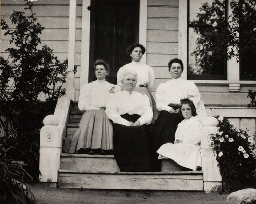 Martha Gilman and daughters Ethel, Mabel, Carrie and Frances at the Gilman Ranch house in Banning, California