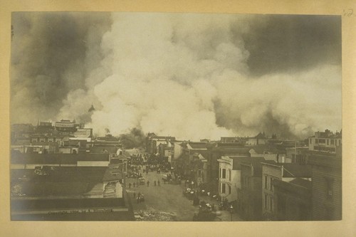 [Smoke of burning city, probably lookin north toward City Hall from the Mission District or South of Market.] Copyright 1906 by A. Blumberg