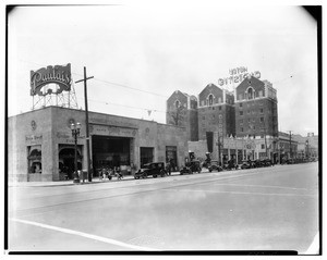 Exterior view of Paulais Cafe, ca.1925