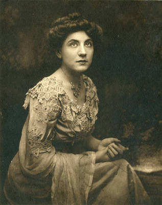 Portrait of Laura Sawyer, Edison Stock Company actress, 1911
