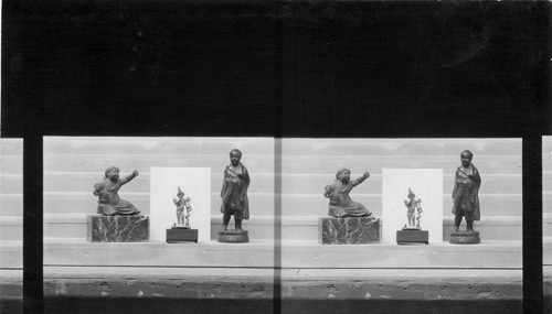 Statuettes, N.Y. Metropolitan Museum of Art