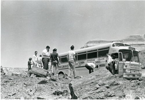 Pepperdine College Chorus tour bus, 1965