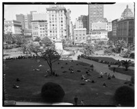 Summer crowd at Union Square