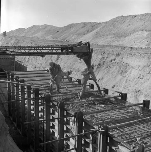 Second Los Angeles Aqueduct conduit construction west of Mojave, California