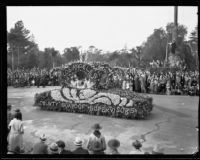 Los Angeles County Board of supervisors automobile in the Tournament of Roses Parade, Pasadena, 1932