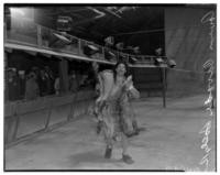 Oregon Cavemen invade Sally Nude Ranch, Golden Gate International Exposition