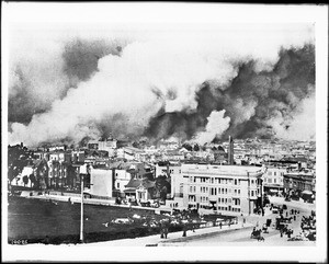View of the fire that followed the San Francisco earthquake on April 18, 1906