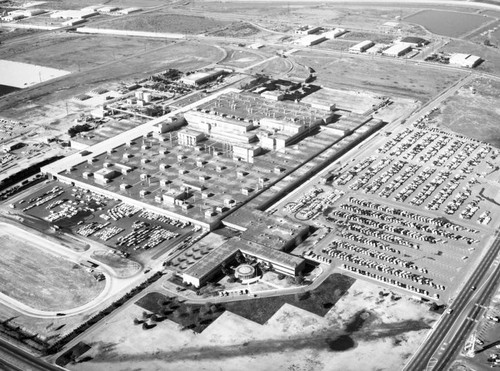 Ford Motor Co., Mercury Plant, Washington and Rosemead, looking west
