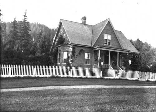 Thompson Ranch Residence