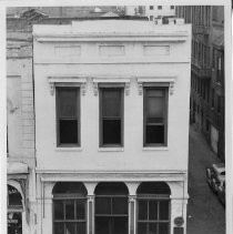 View of the Pioneer Telegraph Building at 1015 2nd Street in Old Sacramento