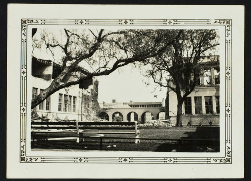 Polytechnic High School, Long Beach, view of interior quad, damage from the 1933 earthquake